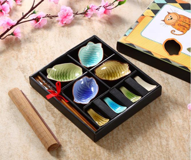 Chinese Tableware Set Glassy Color Porcelain Fish Giftbox 12 Piece